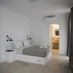 Gaia Mykonos & Apartment