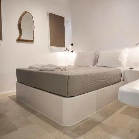 Gaia Mykonos & * Tagou