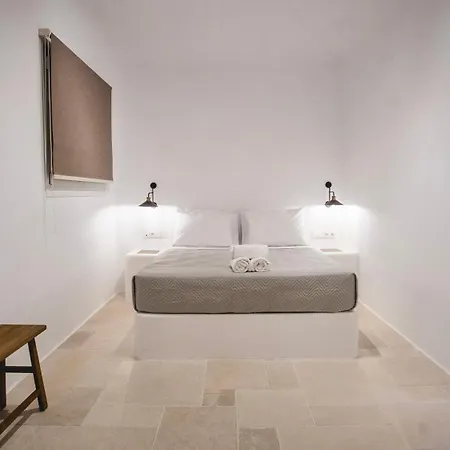 Gaia Mykonos & Tagoo (Mykonos)